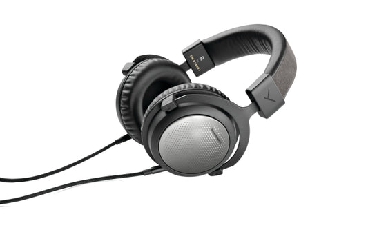 beyerdynamic T5 - High-end Tesla Headphones (3rd Generation) Closed-back