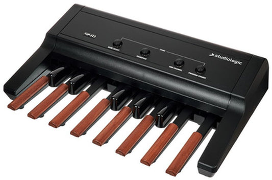 Studiologic MP MIDI Bass Pedal Board front view