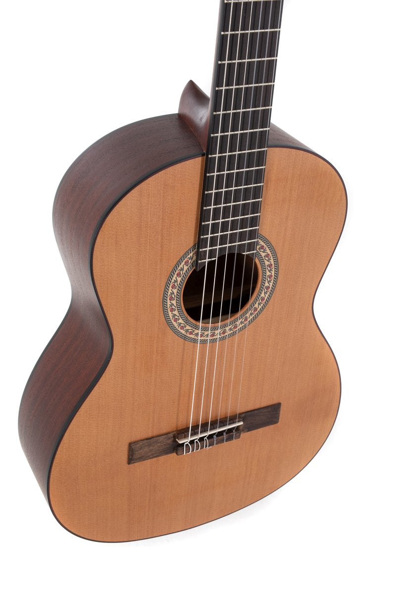 Caballero by MR Classical Guitar 4/4 Natural Ceder - view 3