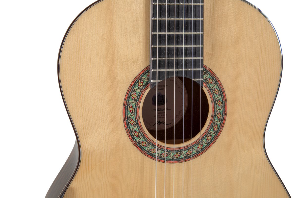 Manuel Rodriguez Superior B-S, Spruce/Flamed Eucalyptus 4/4, Gloss, Armrest - view 5