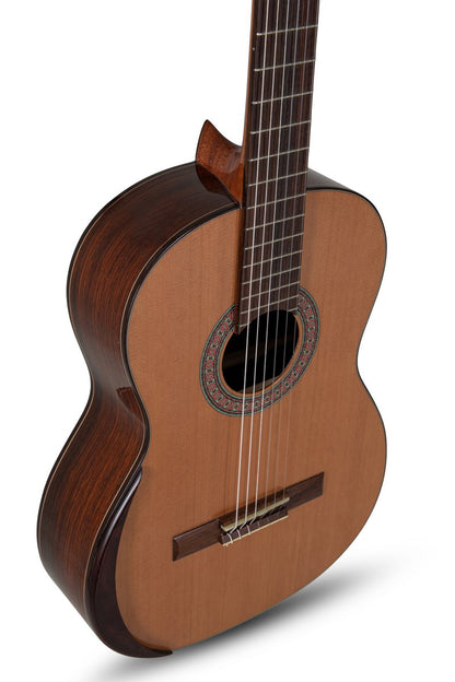 Manuel Rodriguez Superior C-C, Cedar/Ind. Rosewood 4/4, Gloss, Armrest - view 3