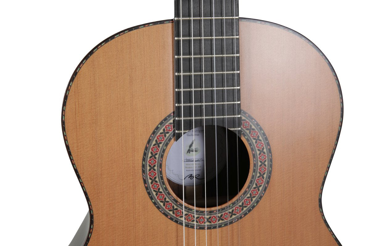 Manuel Rodriguez Magistral F-C, Cedar/Ind. Rosewood 4/4, Armrest - view 5