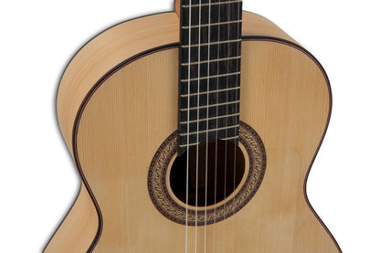 Manuel Rodriguez Sabicas, Spruce/Cypress 4/4, w/GEWA Case &amp; Wittner Pegs, - view 5