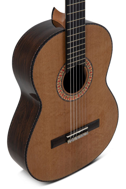 Manuel Rodriguez Signature Legacy, Maneul Senior Maestro, Cedar/Madagascar Rosewood 4/4, w/GEWA Case - view 3