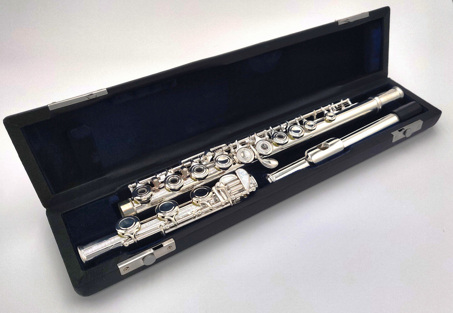 Triumph Series Open Hole Flute with B Footjoint [VFLT-TSSP-OB]