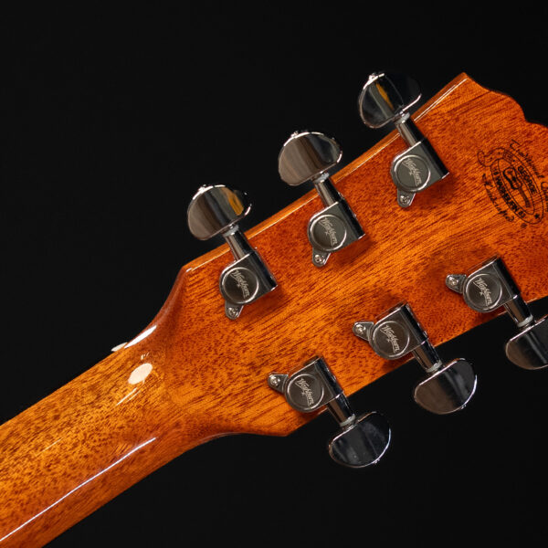 Washburn WCG12FCE Comfort Grand Auditorium Cutaway Acoustic-Electric