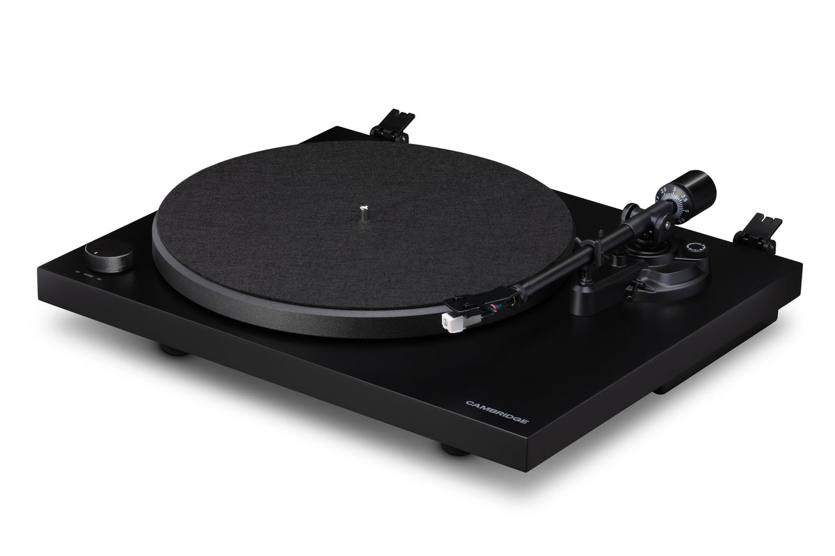 Cambridge Audio Spira turntable in Black with the dust cover removed