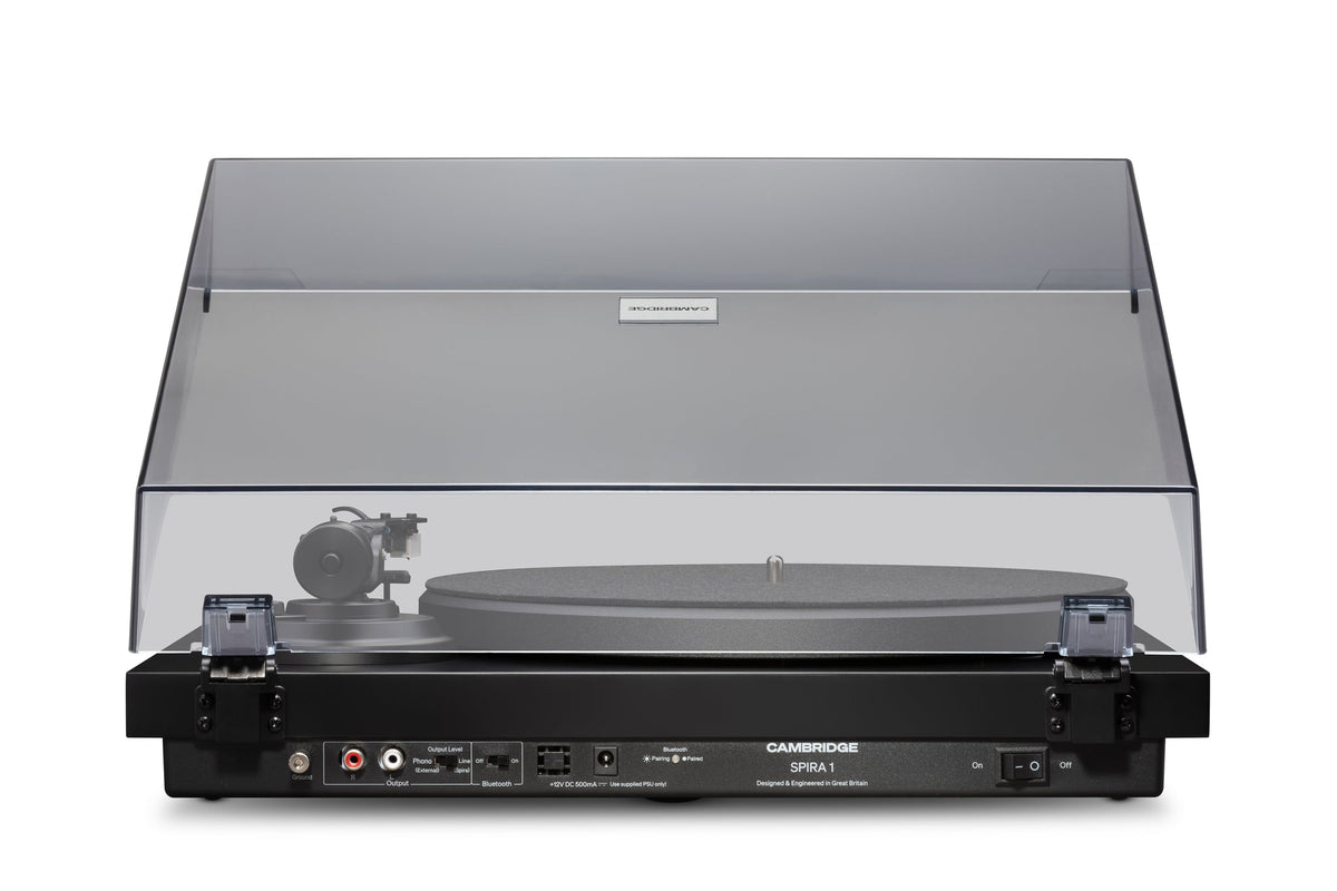 Cambridge Audio Spira rear panel with RCA outputs, ground post, output level and Bluetooth switches